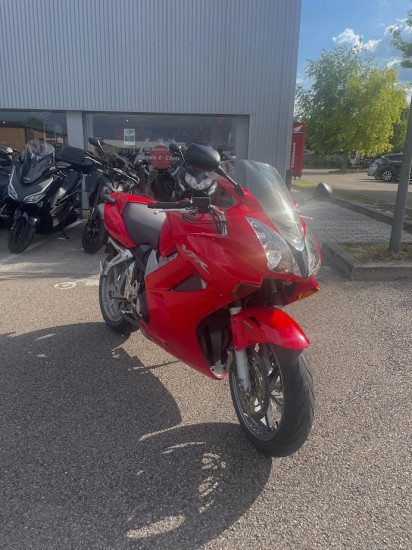 HONDA VFR 800 - PONT-SAINTE-MARIE