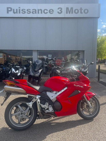 HONDA VFR 800 - PONT-SAINTE-MARIE