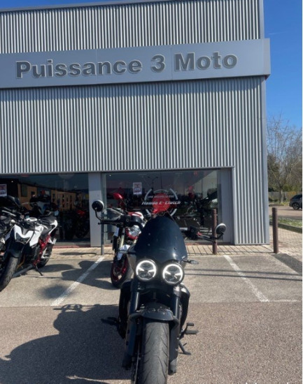 TRIUMPH ROCKET 3 GT - PONT-SAINTE-MARIE