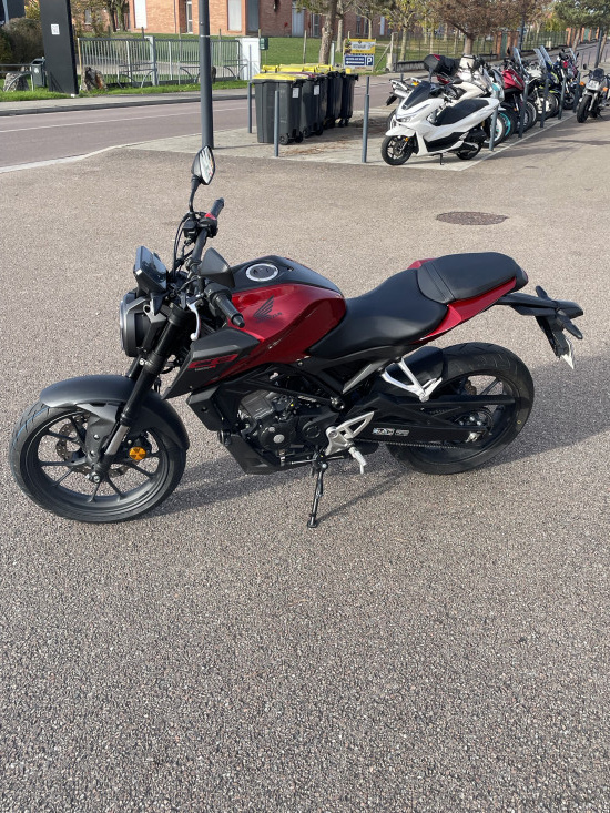 CB125R - PONT-SAINTE-MARIE