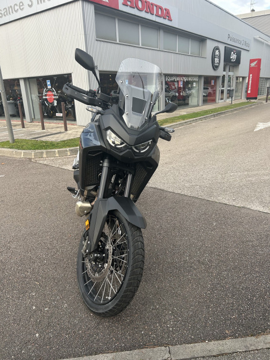 Africa Twin  1100 - PONT-SAINTE-MARIE