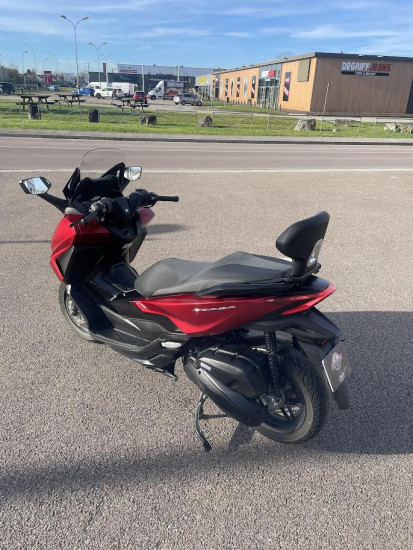 HONDA FORZA 125 - PONT-SAINTE-MARIE